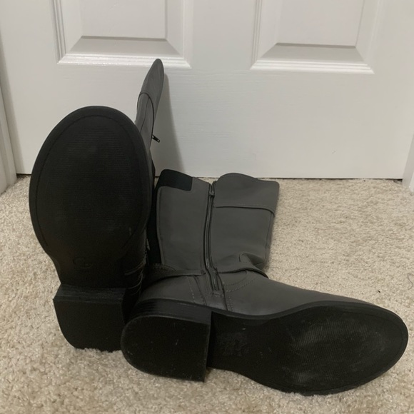 Guess Gray BOOTS - Picture 6 of 6